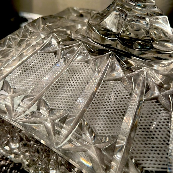 Elegant Vintage Crystal Glass Candy Dish Rare Find - Picture 8 of 8